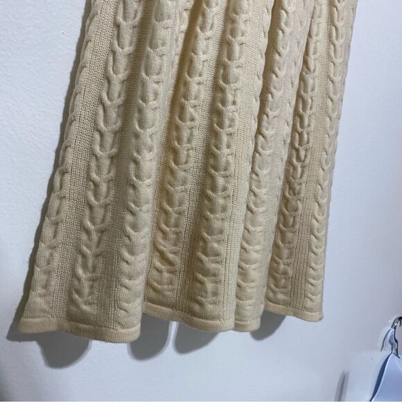 BCBGMaxAzria Ivory Wool Sweater Dress Size Large NWT Embroidered Short Sleeve - Picture 6 of 11